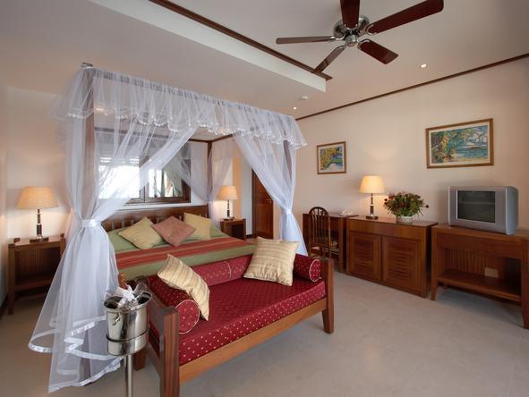 La Reserve - Room1